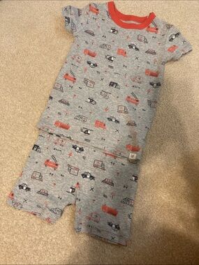 GAP Gray Short-Sleeve Vehicle Pajama Set with Red Trim